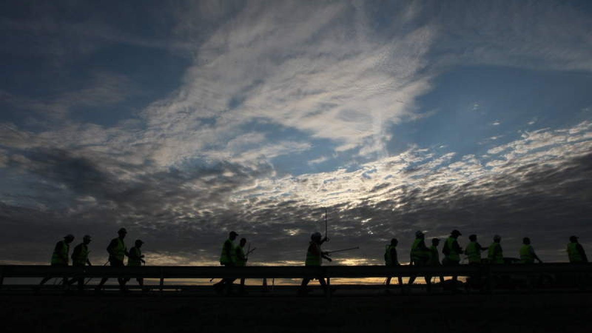 La llegada a Madrid de la III Marcha Negra fue apoteósica. Después de 20 días sobre el asfalto de las carreteras, los mineros llegaron a la Ciudad Universitaria. Por la noche tomaron la puerta del Sol. Familiares y poblaciones fueron su soporte durante todo el viaje. Fue la primera marcha en la que participaron mineras y las Mujeres del Carbón llegaron para quedarse.