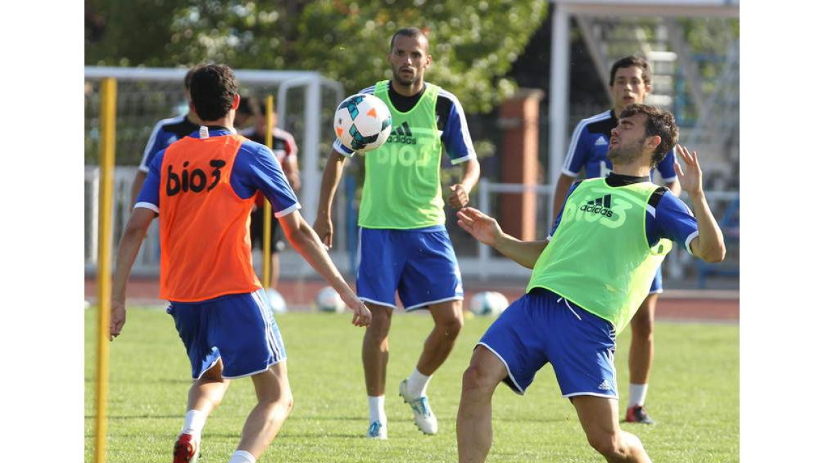 La Deportiva retoma hoy la preparación del partido contra el líder de la categoría.