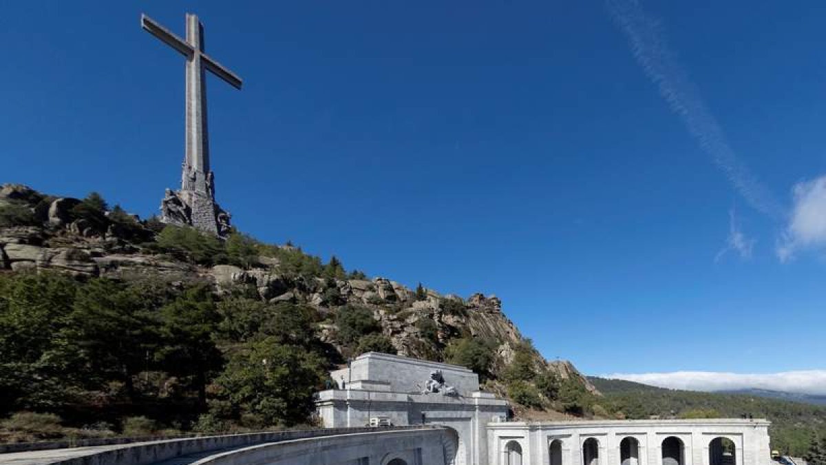 Imagen del santuario benedictino de Cuelgamuros. EMILIO NARANJO