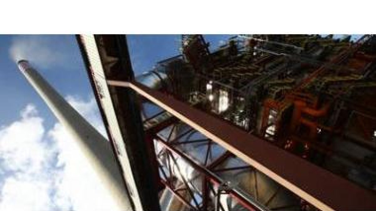 El desarrollo de las obras para la instalación de los ciclos combinados se ha convertido en un debat