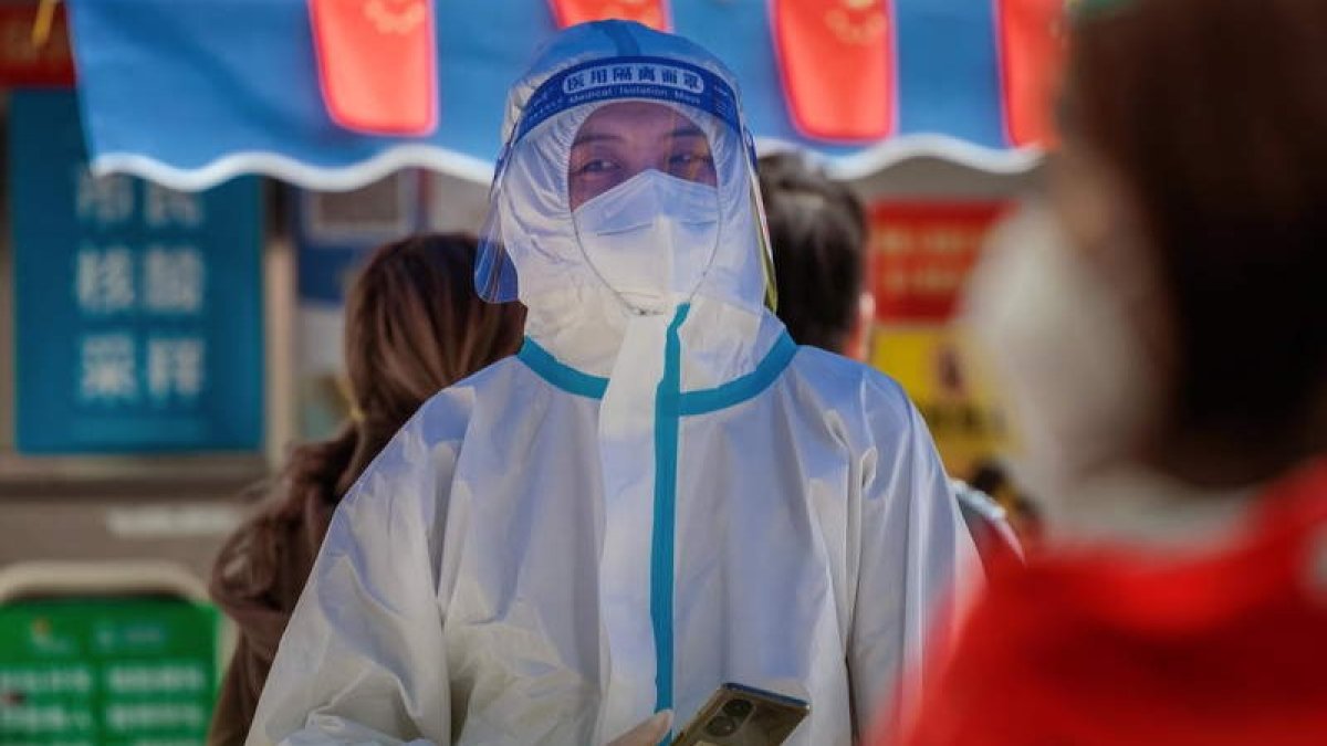 China continúa con su política de covid cero. ALEX PLAVEVSKI A