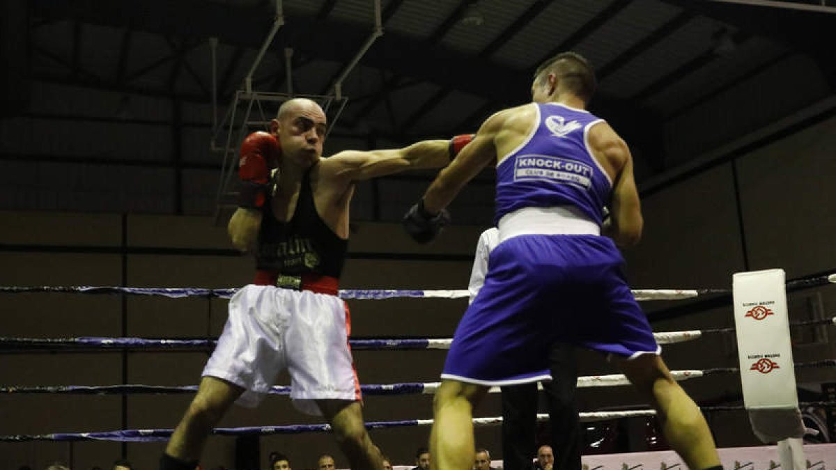 Los boxeadores participaron de forma desinteresada en la velada benéfica a favor de Saúl Tejada. MARCIANO PÉREZ