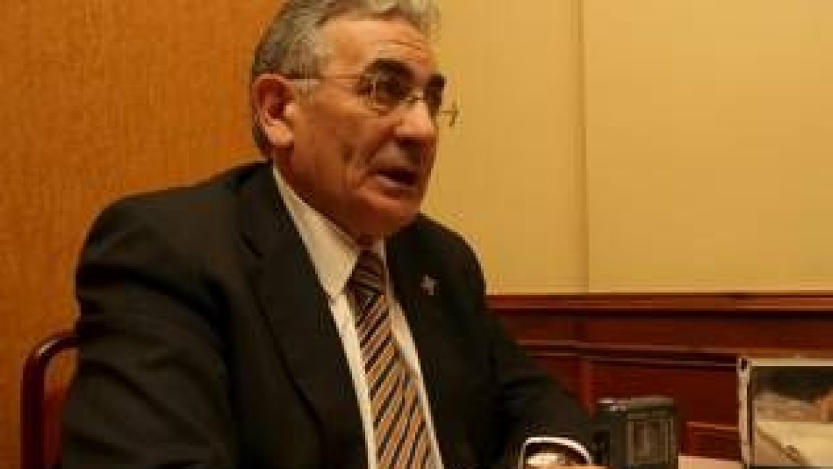 Pedro Puente quiere que se conozca la aportación del pueblo gitano