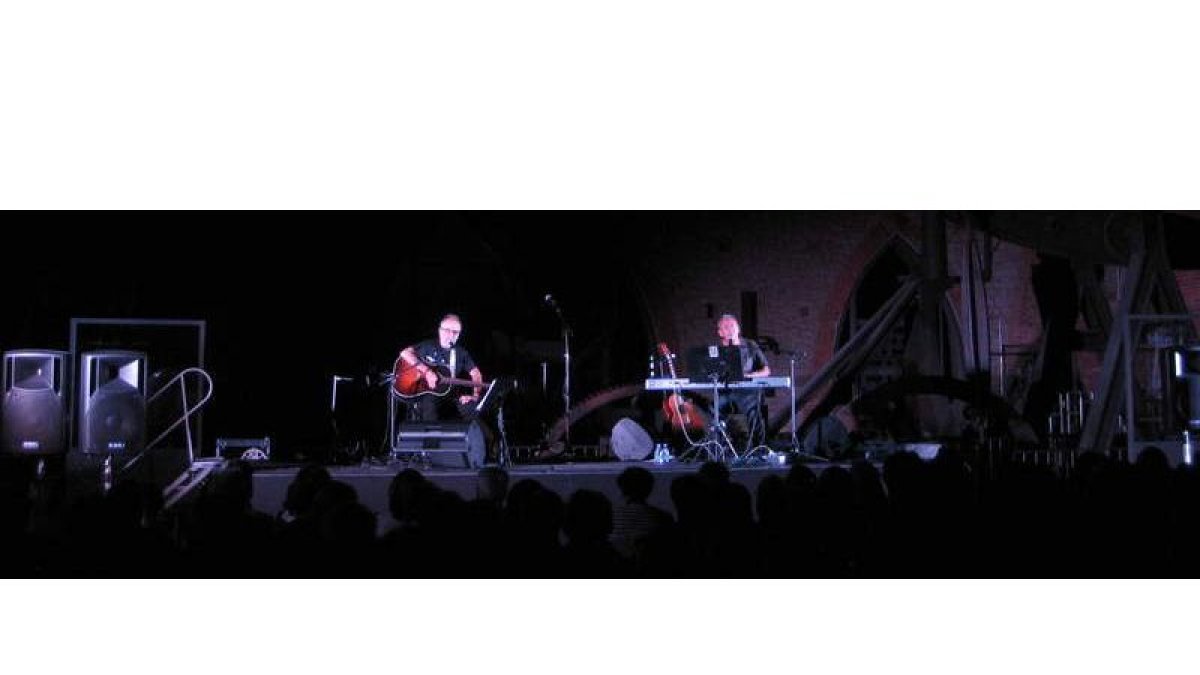 Pablo Varona y Antonio García, durante el recital que ofrecieron el pasado sábado en la Ferrería de San Blas.