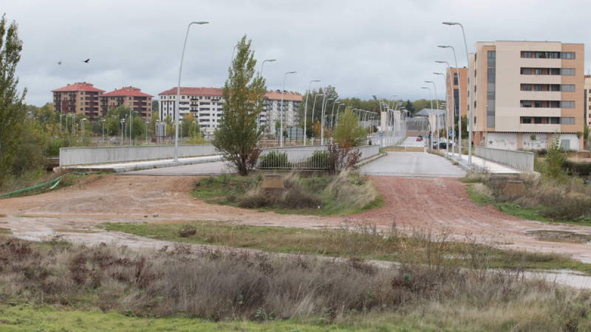 Futura glorieta entre La Lastra y Puente Castro.
