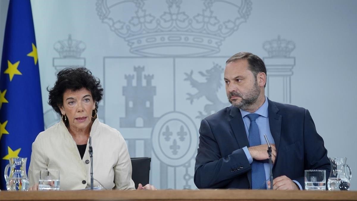 Isabel Celaa y Jose Luis Ábalos, esta mañana en rueda de prensa