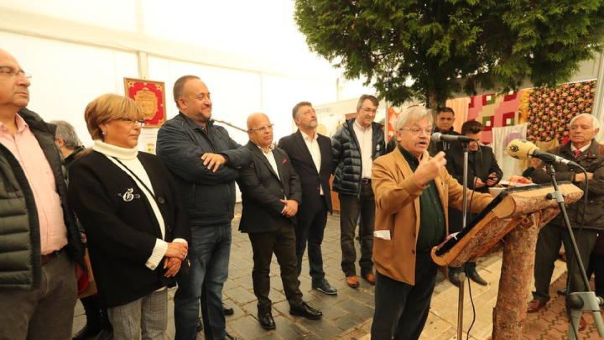 El subdelegado acudió al magosto provincial de Páramo del Sil