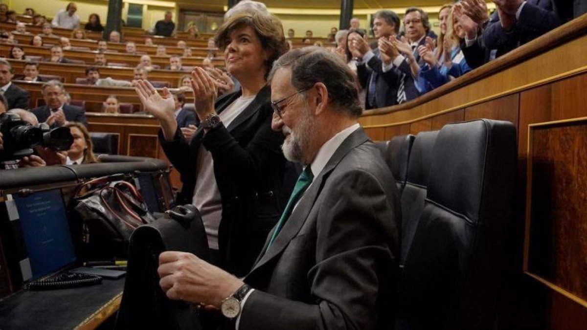 El presidente del Gobierno, Mariano Rajoy, en el pleno de debate la moción de censura encabezada por Pedro Sánchez.