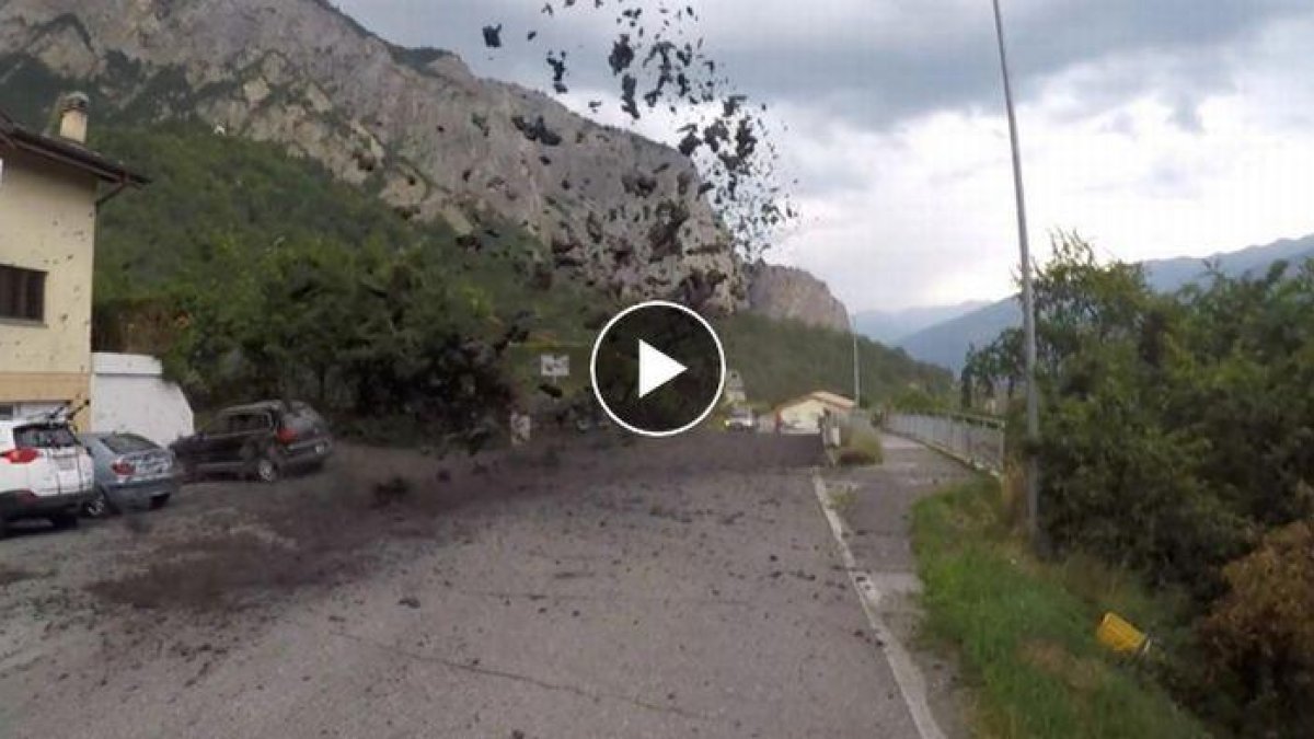Imágenes de un torrente de lodo en Valais (Suiza). /