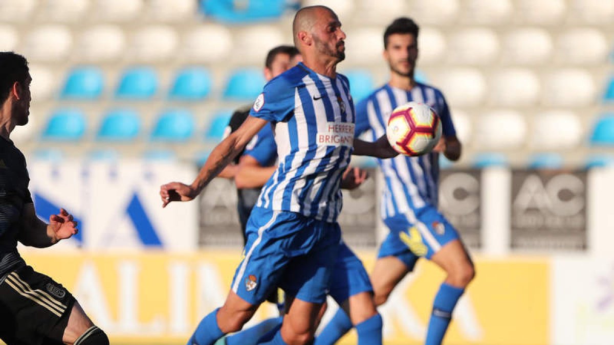 Yuri es el máximo goleador de la pretemporada con tres tantos en siete partidos. L. DE LA MATA