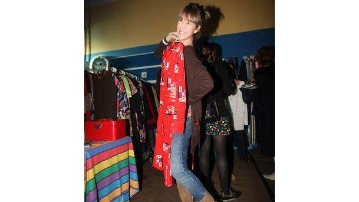 El ya mítico mercadillo de ropa, discos y complementos.