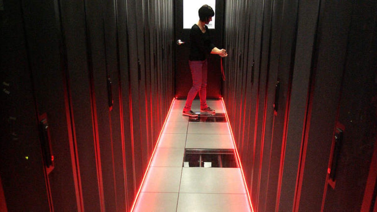 Interior del Centro de Supercomputación, ubicado en el edificio Crai-Tic de la Universidad de León. ARCHIVO