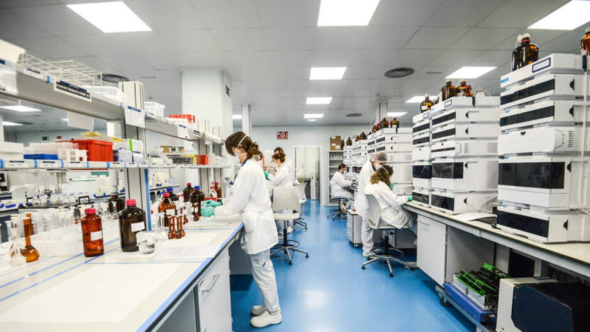 Los perfiles de Chemo tocan toda la cadena de valor de la industria farmacéutica. DL