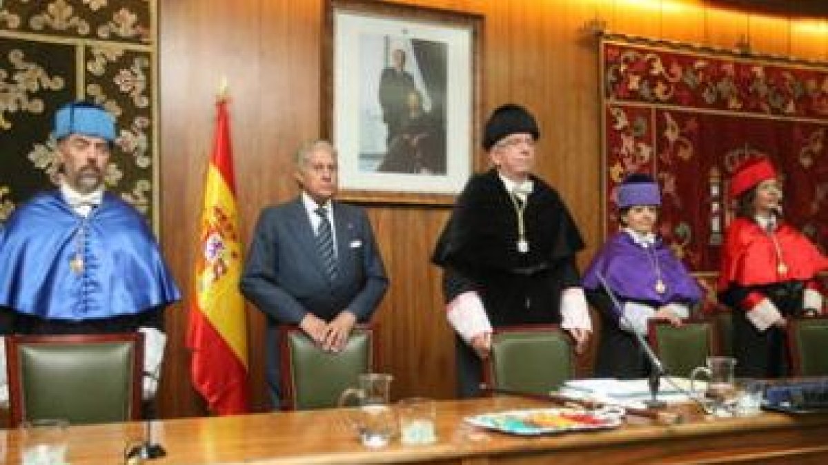 Alberto Villena, Urbano González, José Ángel Hermida, Matilde Sierra y Piedad González
