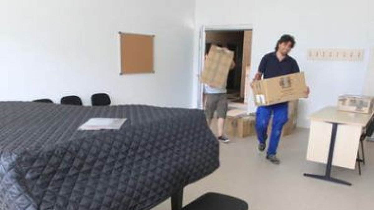 El traslado se alargará durante los próximos días para completar la mudanza.