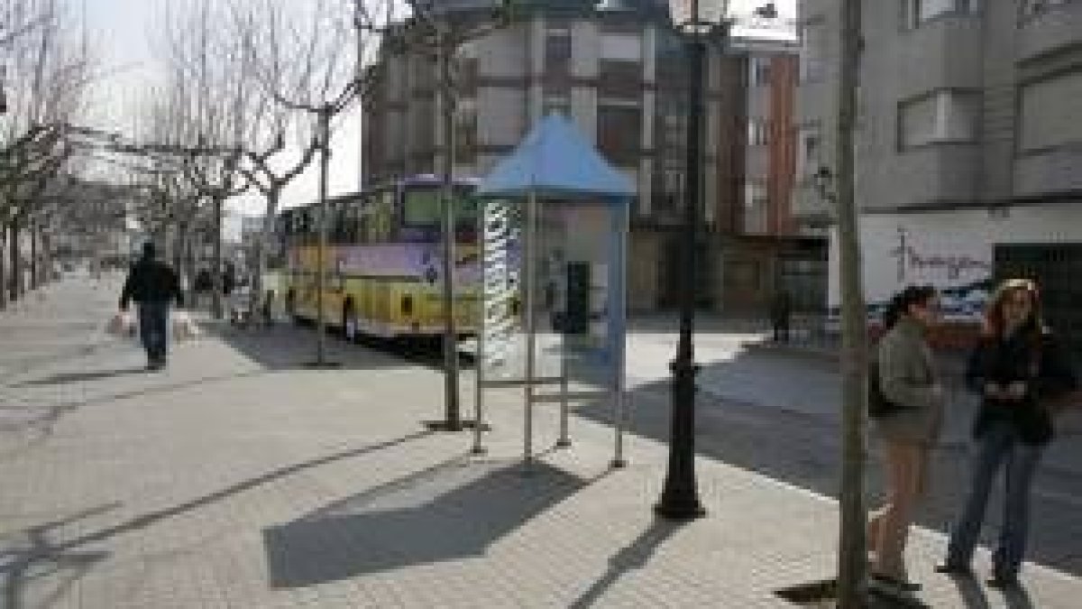 La imagen muestra la zona de la estación de autobuses