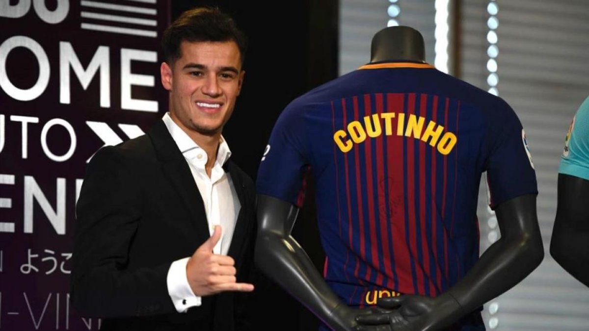 Philippe Coutinho se ha mostrado muy sonriente durante su presentación como jugador del Barça.