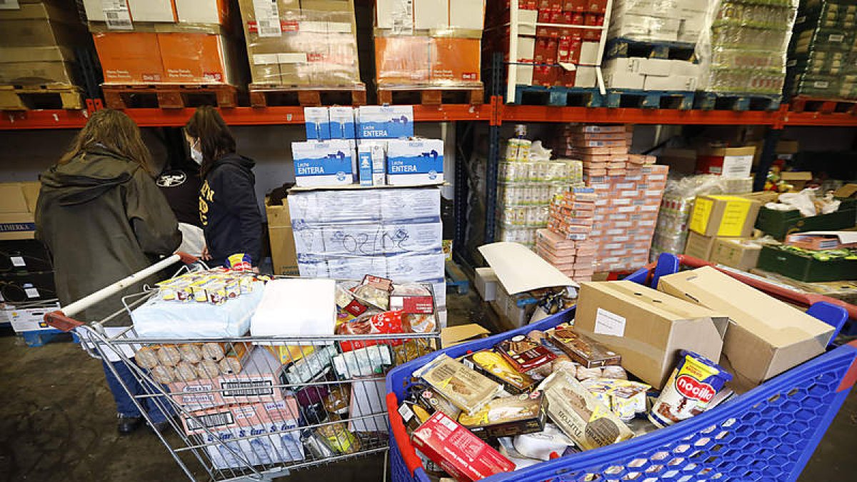Imagen de archivo del Banco de Alimentos de León. MARCIANO PÉREZ