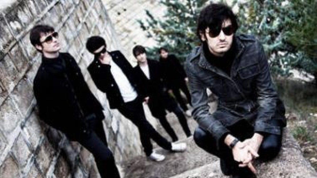 Los miembros de la banda 'indie' murciana Second, con Sean Frutos en primer término.