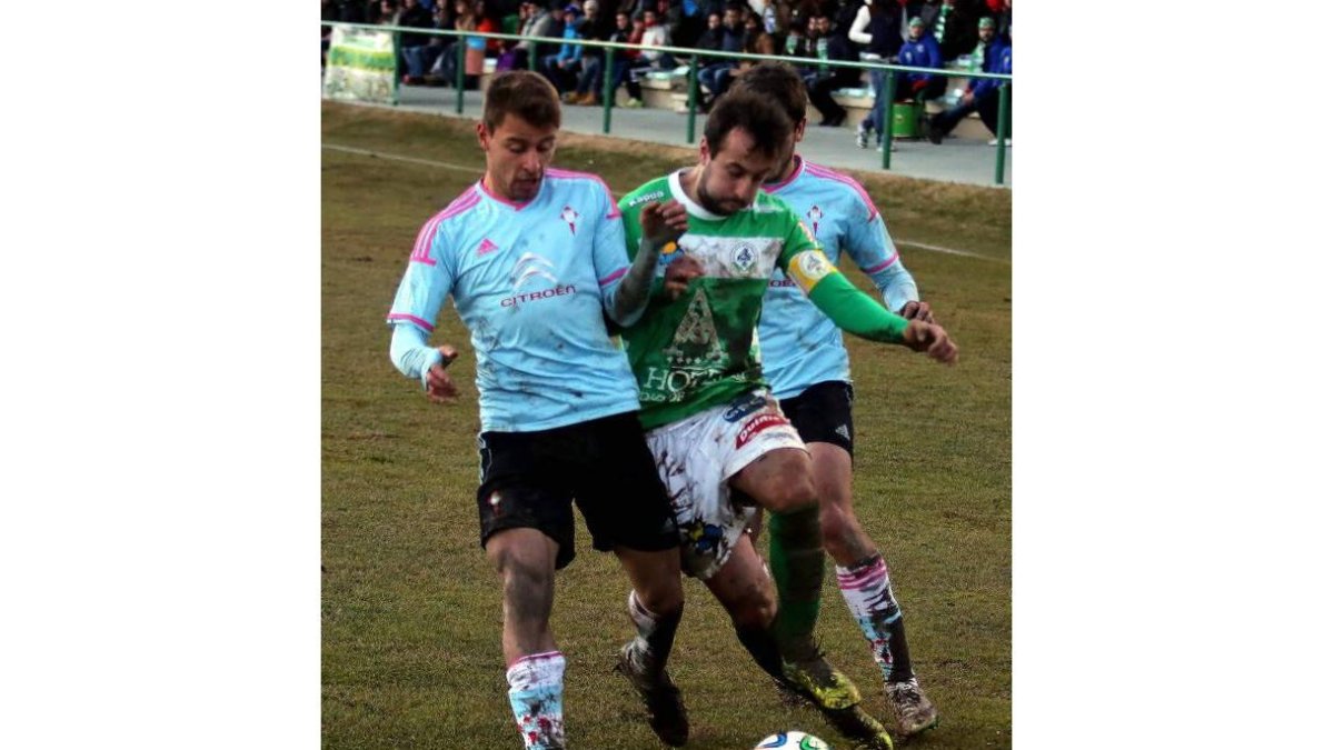 Banderas tuvo varias ocasiones de gol
