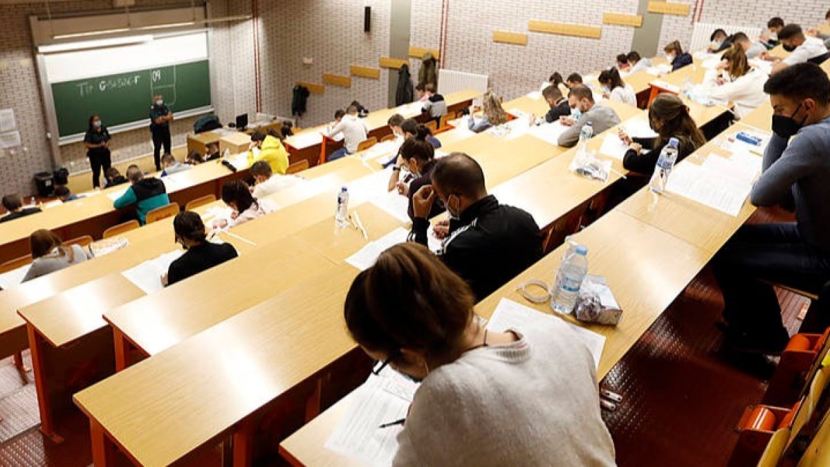 Oposiciones a Guardia Civil celebradas en León. MARCIANO PÉREZ