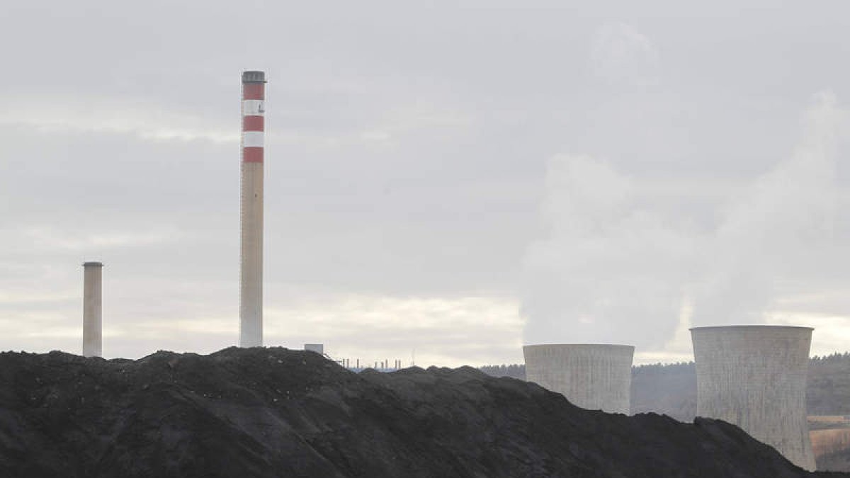 El proyecto de presupuestos contempla un descenso del 30% en el conjunto del carbón.