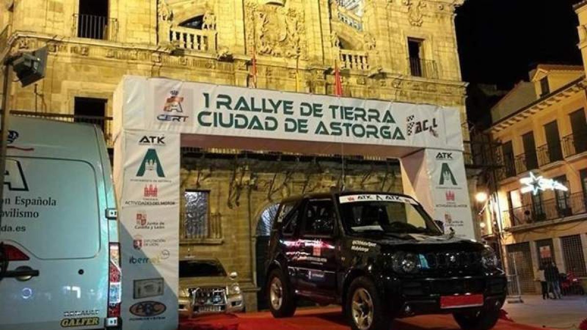 La presentación del rally de tierra que se disputa en Astorga. DL