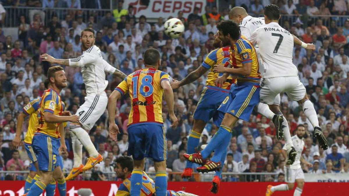 El Madrid se encontró con la mejor versión del Valencia. Al final empate y casi adiós a la Liga.
