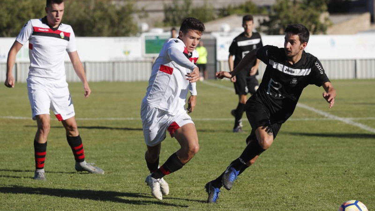 La Virgen se mostró muy superior al Onzonilla en el partido. JESÚS F. SALVADORES