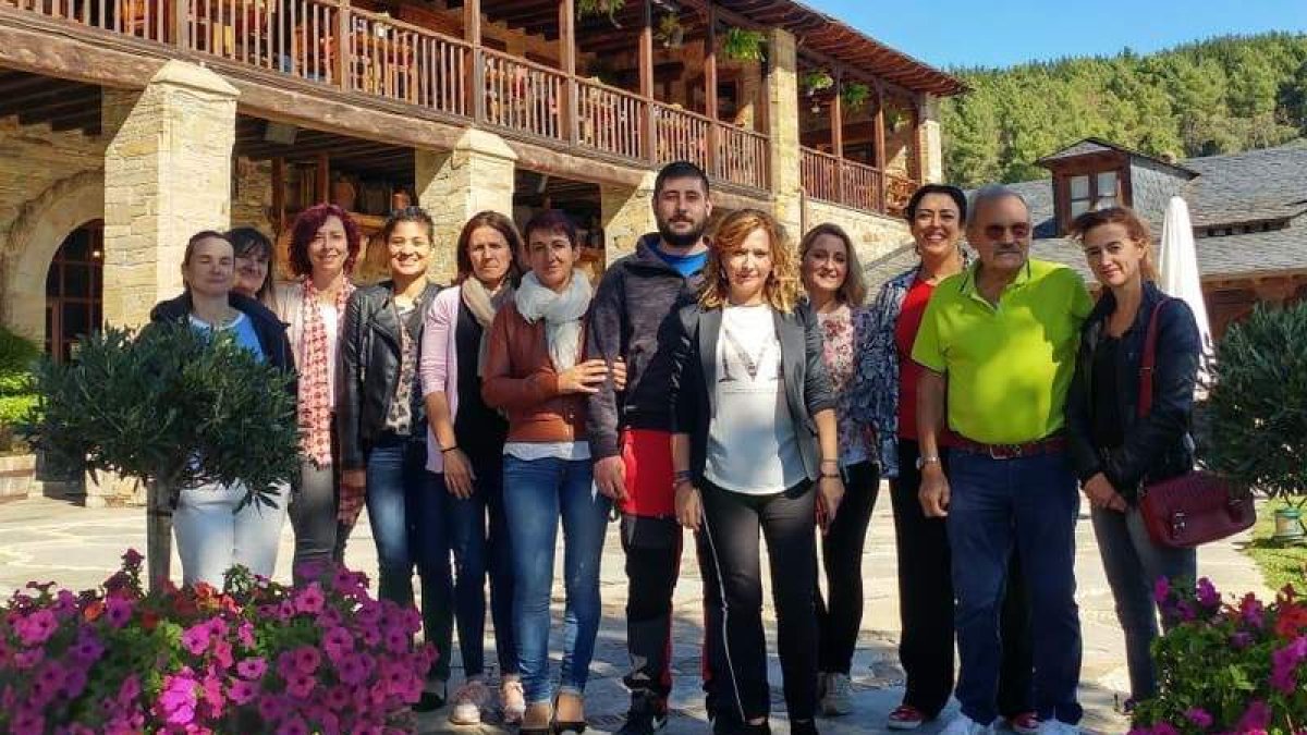 Participantes en el programa de Arganza, en el Palacio de Canedo. DL