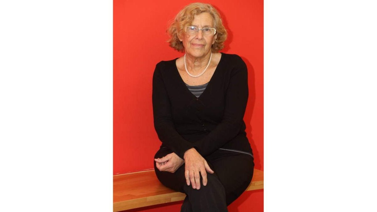 Manuela Carmena, en el transcurso de la entrevista.