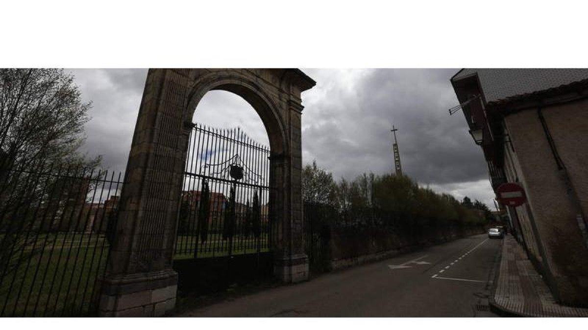 Todo el municipio de Valverde de la Virgen ofrece numerosas actividades de ocio para todas las edades. Instalaciones públicas de primer nivel que cobran aún mayor fuerza de cara a la etapa estival.