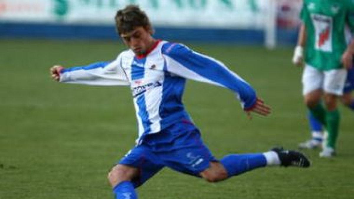 Jonatan Valle logró el domingo su primer gol en su nueva etapa como blanquiazul.