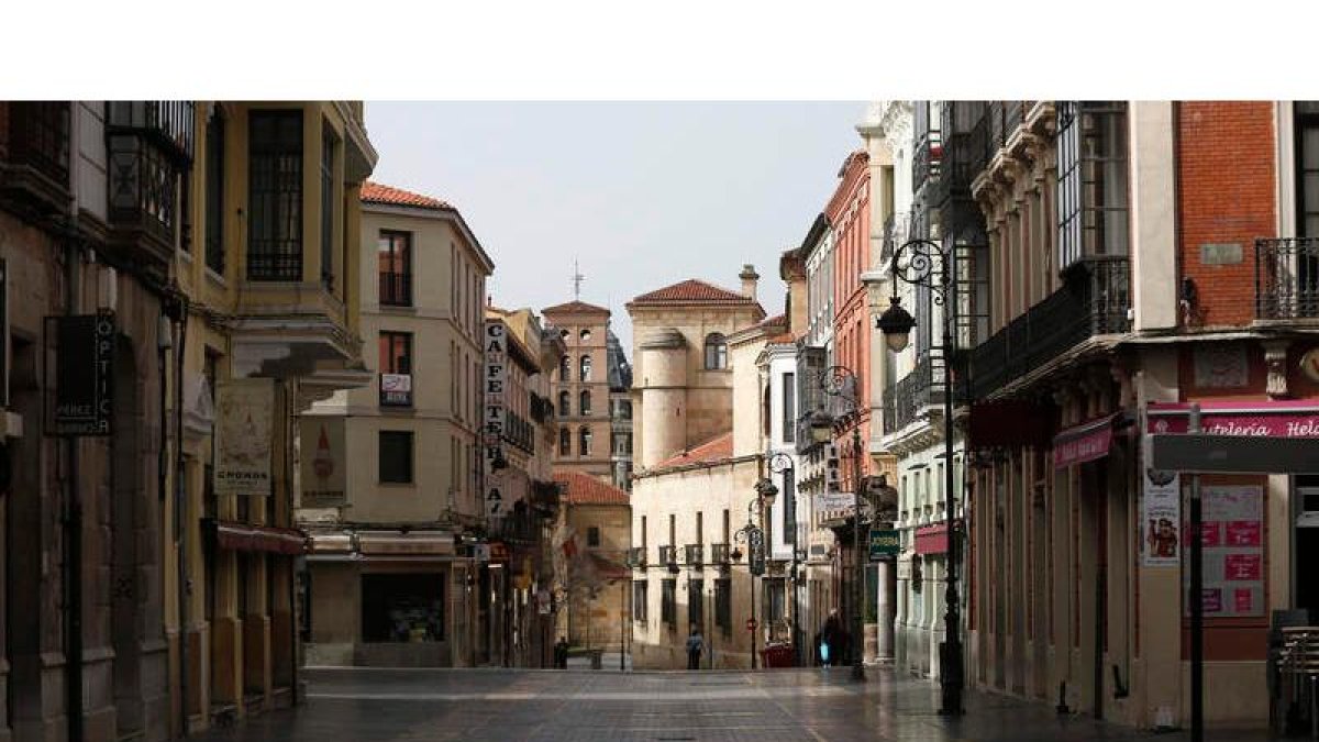 Calles del centro de León. FERNANDO OTERO