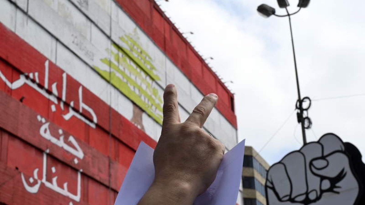 Imagen de una protesta en las calles de Trípoli. WAEL HAMZET
