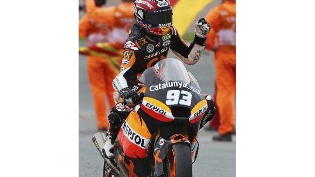 Marc Márquez tras ganar en Moto2 en Alemania.