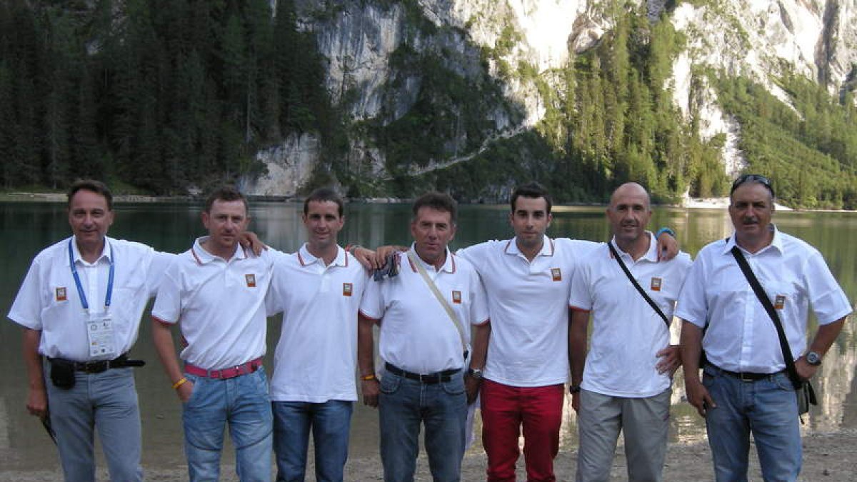 El Equipo Nacional de Pesca, en los Alpes Dolomitas italianos, donde se disputó el mundial.