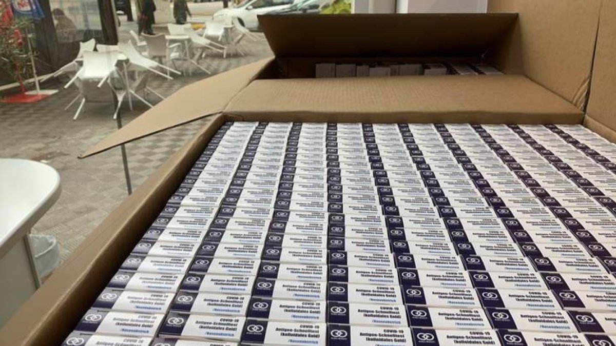 Lote de test de antígenos. DL