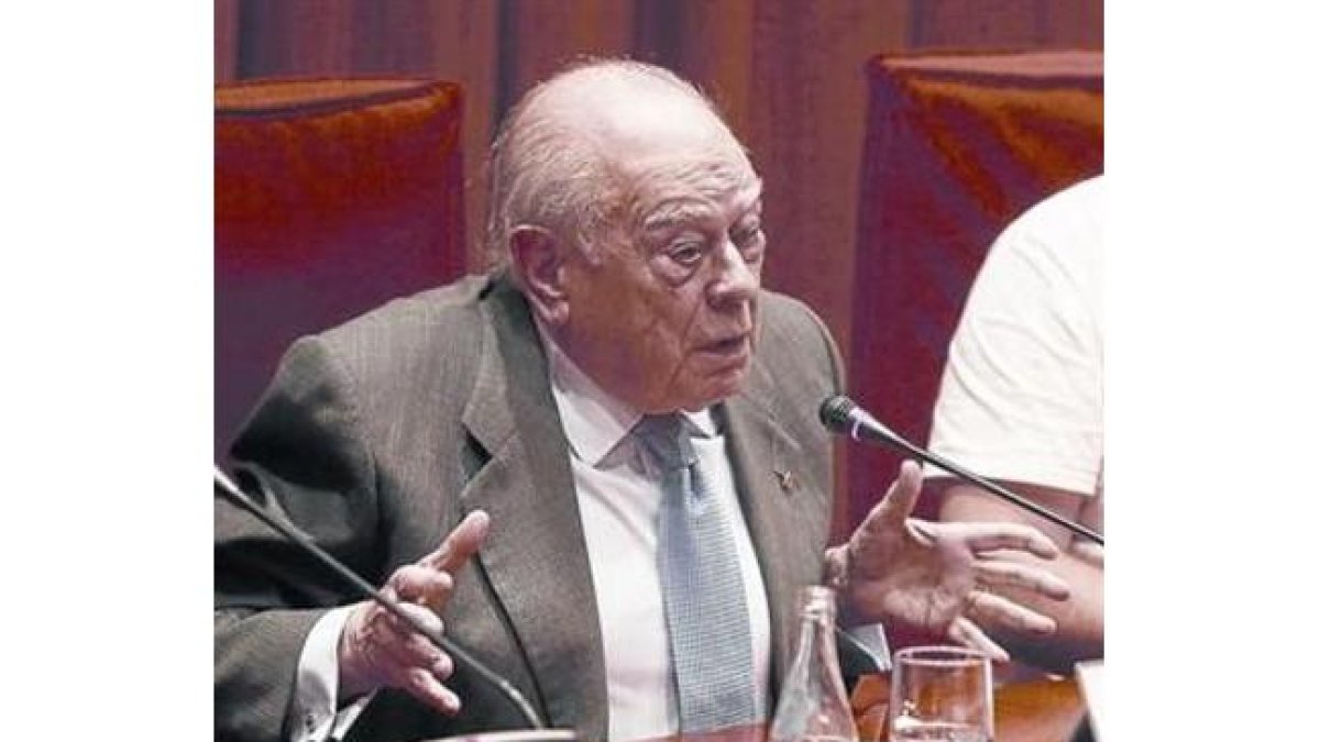 Jordi Pujol en la comparecencia ante la comisión del Parlament.