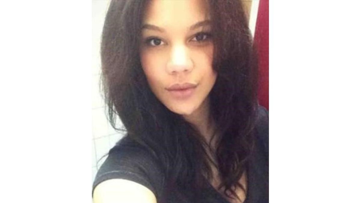 Laura, la joven holandesa detenida en Catar tras denunciar una violación.