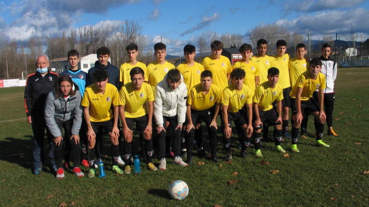 Formación del Atlético Templario B, segundo clasificado en la 3.ª División Provincial Juvenil. M. MACÍAS