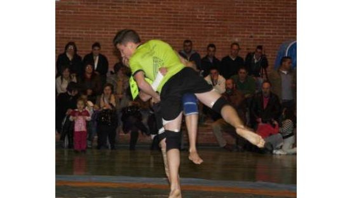 Pasillo de honor al gran Morín en la entrada al corro
