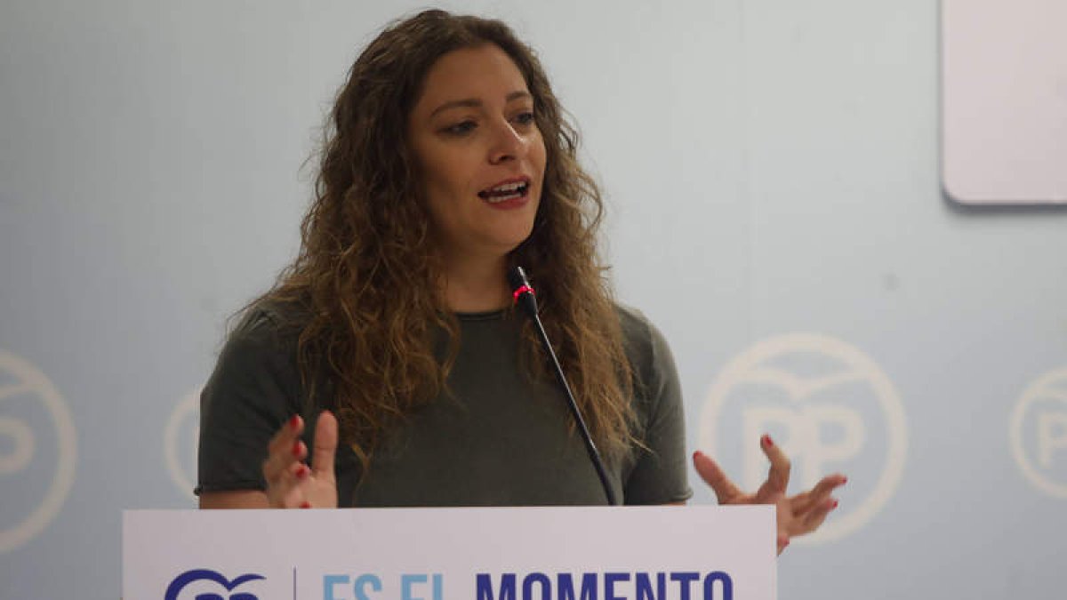 Ester Muñoz, presidenta del PP de León y vicesecretaría nacional de Educación y Sanidad. RAMIRO