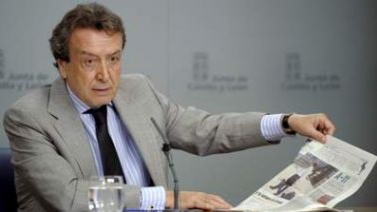De Santiago Juárez, ayer tras la reunión del Consejo de Gobierno en Valladolid.