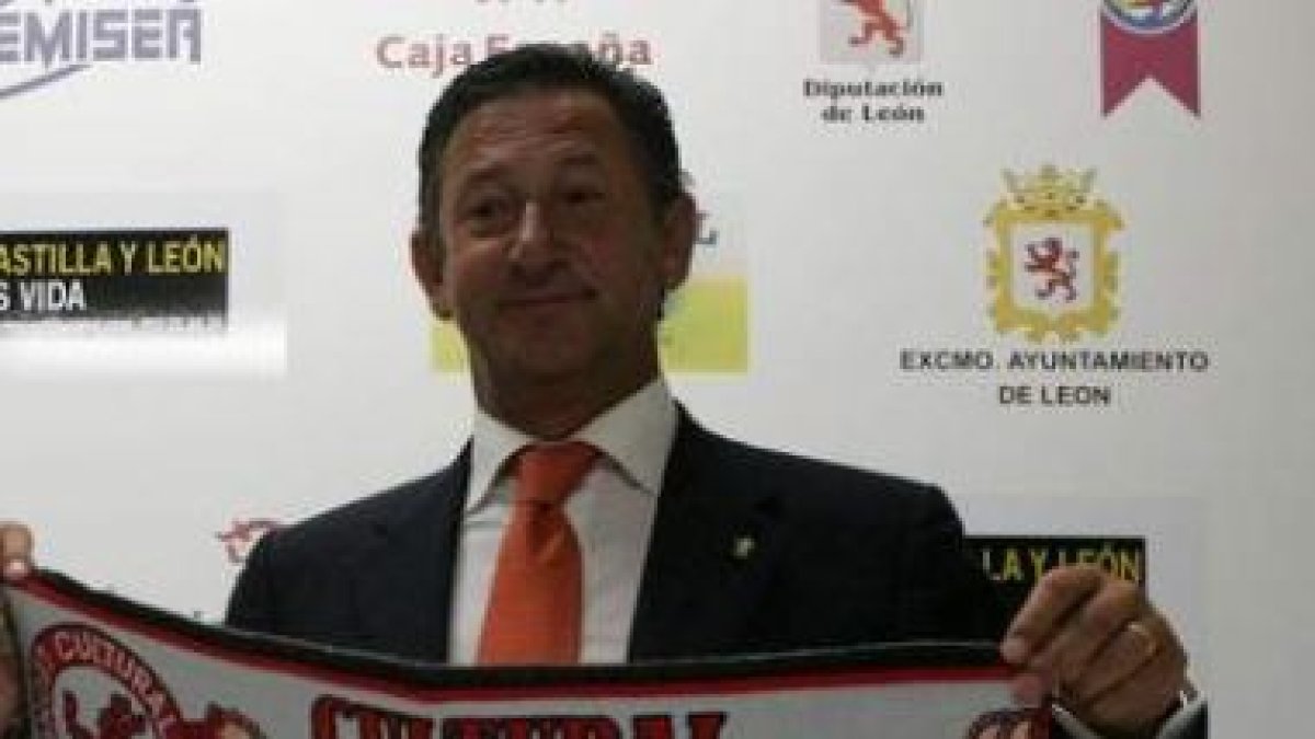 El presidente de la Cultural pide a la plantilla que siga la línea de las dos últimas jornadas.