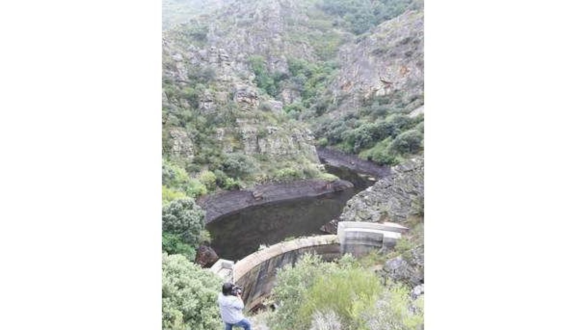 La presa de San Facundo, días después del derrame.