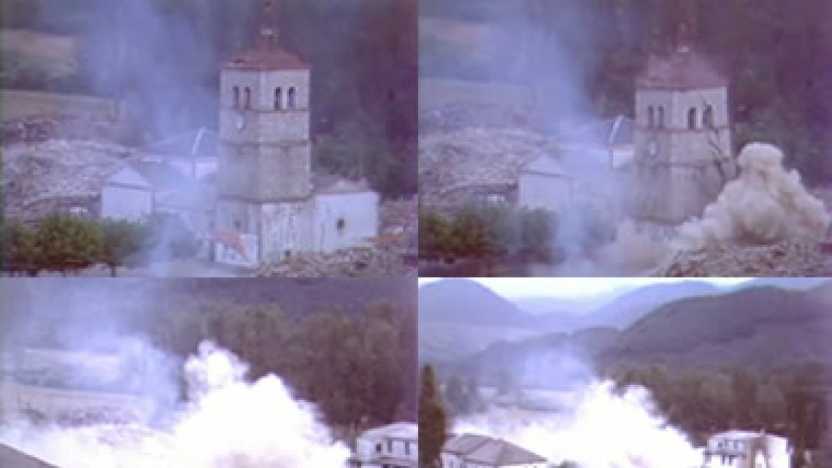 Secuencia de la voladura de la torre riañesa. La iglesia, construida en el siglo XVIII, había sido c