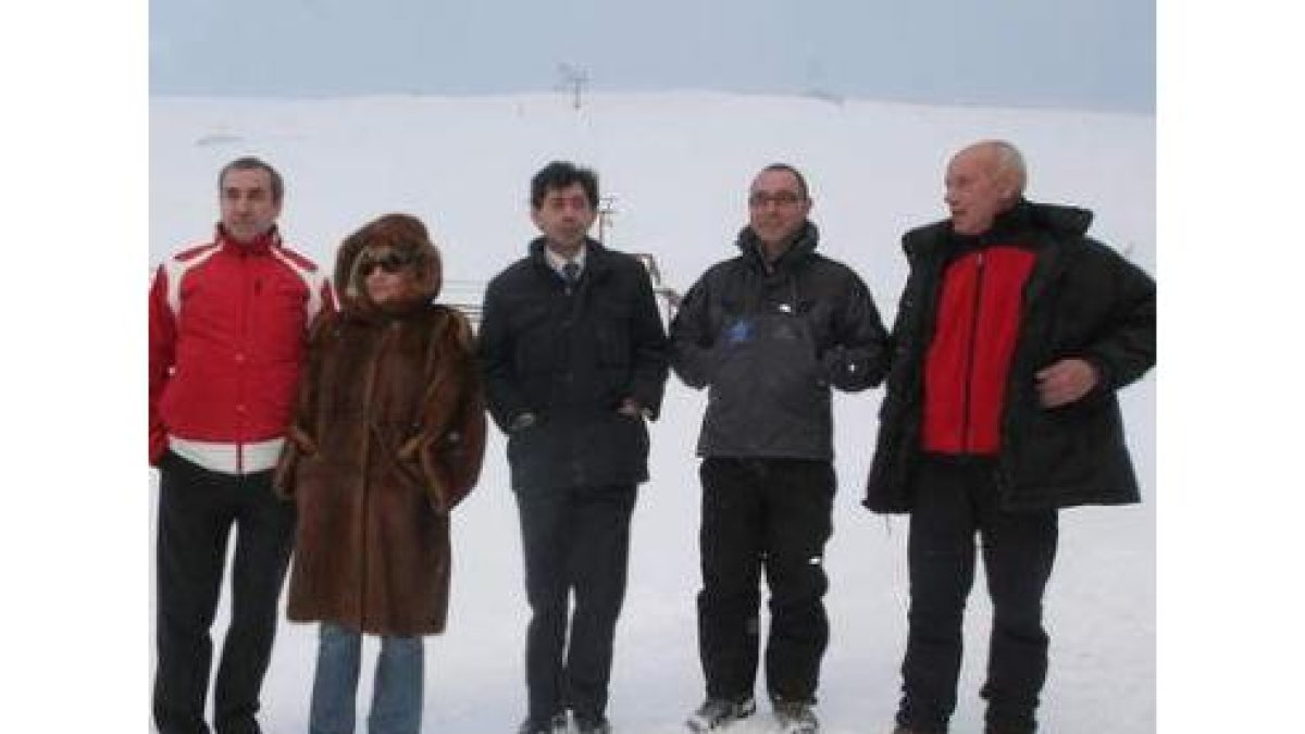 Martínez, Carrasco, González, Cortina y Villanueva.