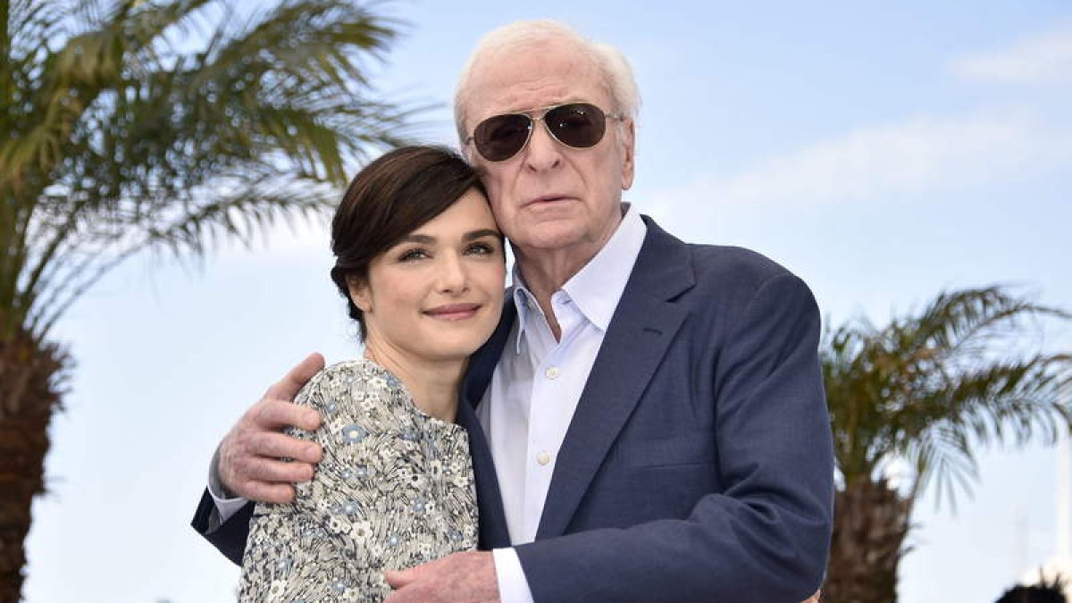 Rachel Weisz y Michael Caine, ayer en Cannes.