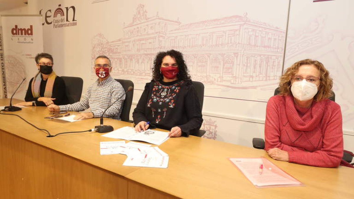 Presentación de las actividades en el Ayuntamiento de León. RAMIRO